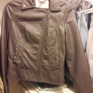 Gray leather jacket w/ pockets